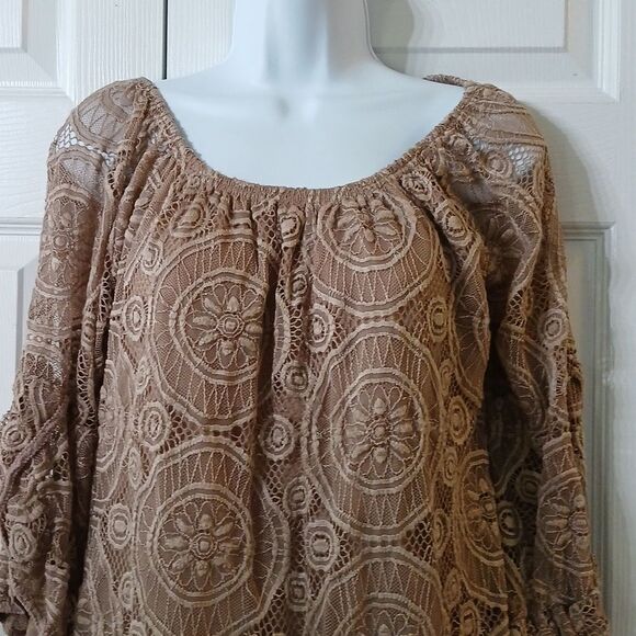 Lildy tan full lace off the shoulder tunic  casual dress up bell sleeve Sz S-M - Picture 3 of 5